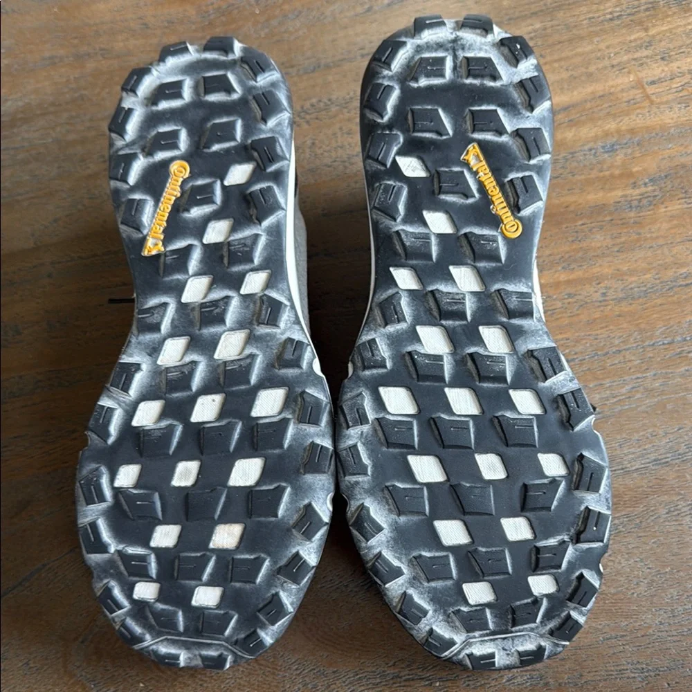 Men’s Adidas TERREX Gray and Black Athletic Shoes - Size 11 - Picture 6 of 9